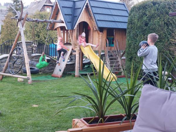 Willa Chwost Pokoje i Apartamenty