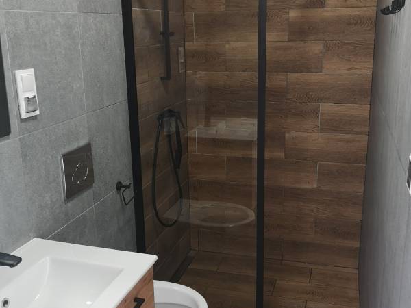 Łazienką pokoju nr 1