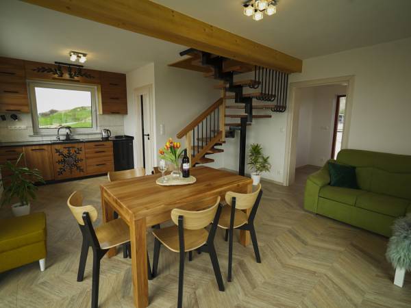 salon , kuchnia , jadalnia 