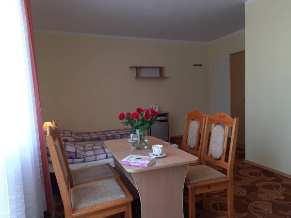 Pokój 4 osobowy z balkonem - I piętr