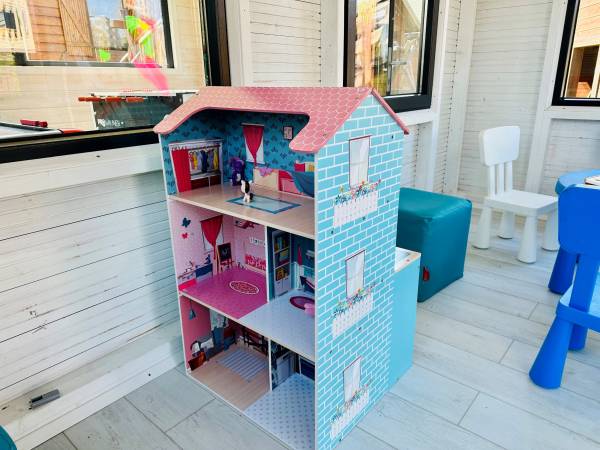 DOMKI NAD MORZEM DZIEDZIC