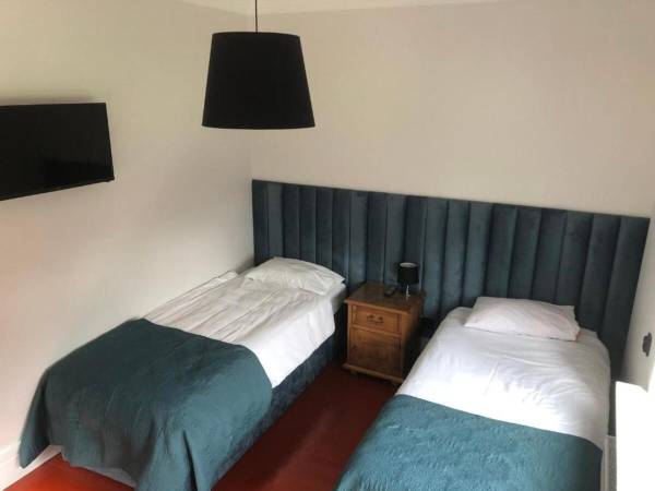 Pokój prawy od podwórka