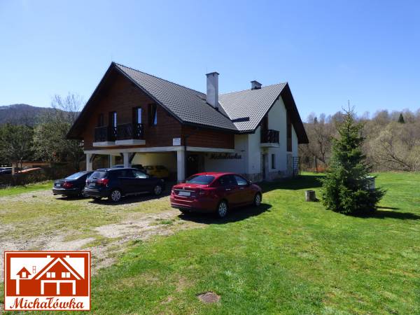 Parking dla wszystkich Gości przed pensjonatem