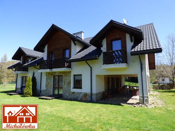 Południowo-zachodnia strona budynku