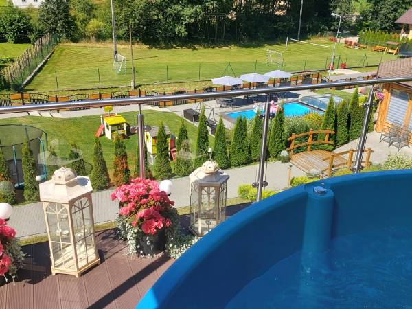 Agrodomki z bali Konradów