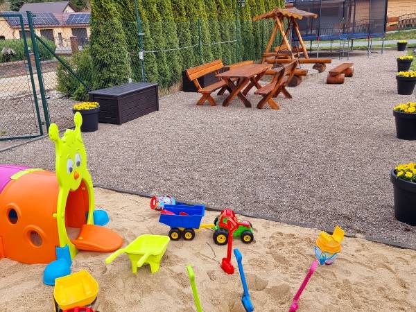 Agrodomki z bali Konradów