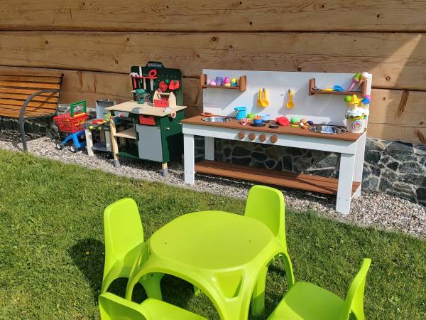 Agrodomki z bali Konradów