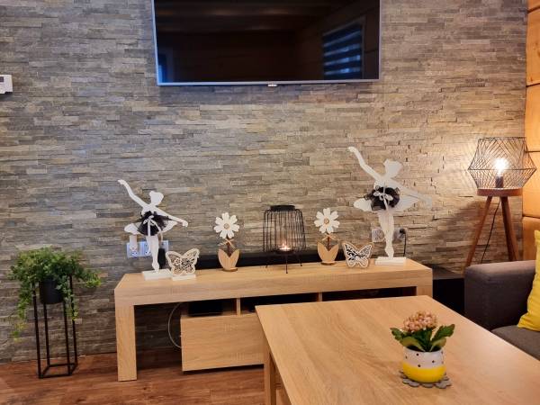 Agrodomki z bali Konradów