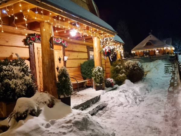 Agrodomki z bali Konradów