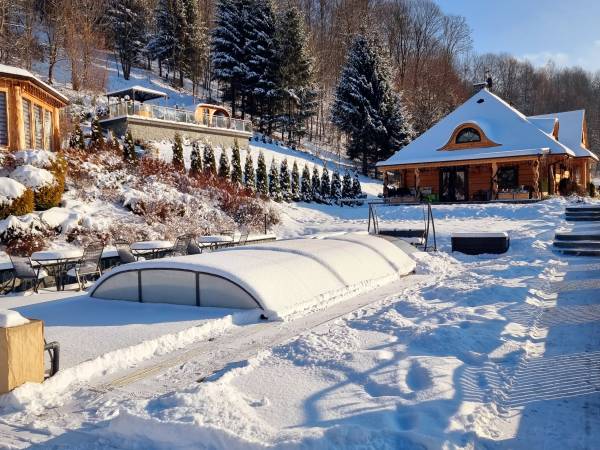 Agrodomki z bali Konradów