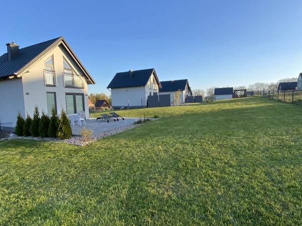 Domki na polanie Borzestowska Huta jezioro Raduńskie 