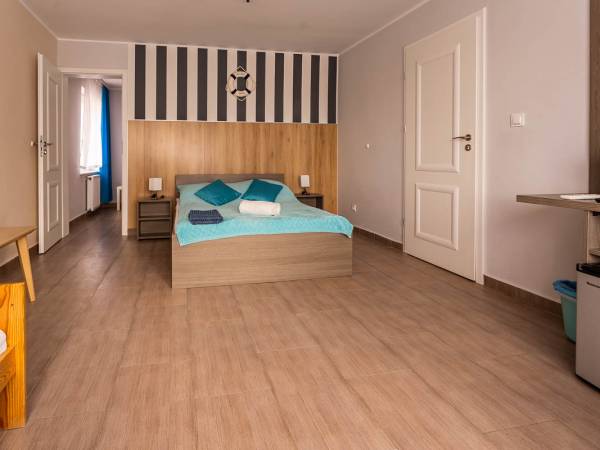 Studio 7, 2+3 osobowe