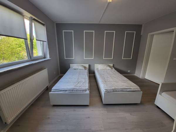 Pokoje pracownicze na Zielonej 