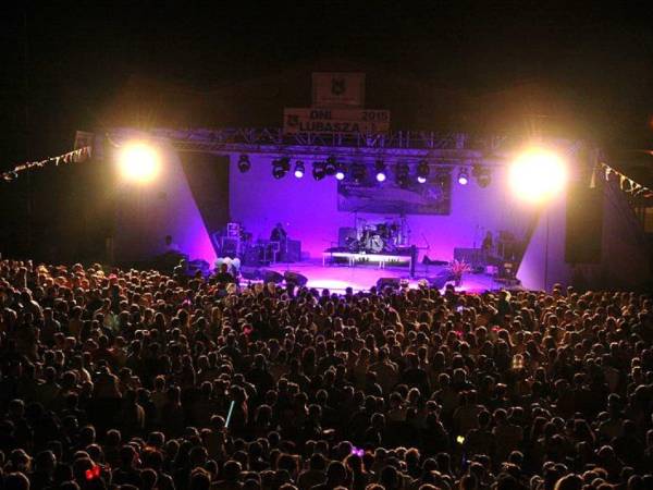 Koncert w amfiteatrze