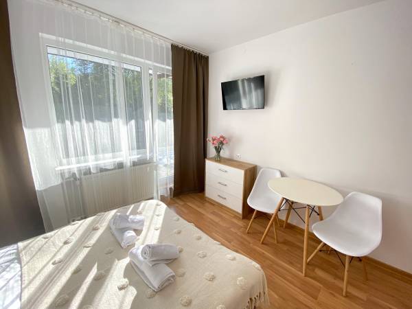 POKÓJ NR 5 Z TARASEM