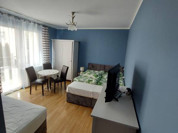 Pokój 3os z balkonem nr8