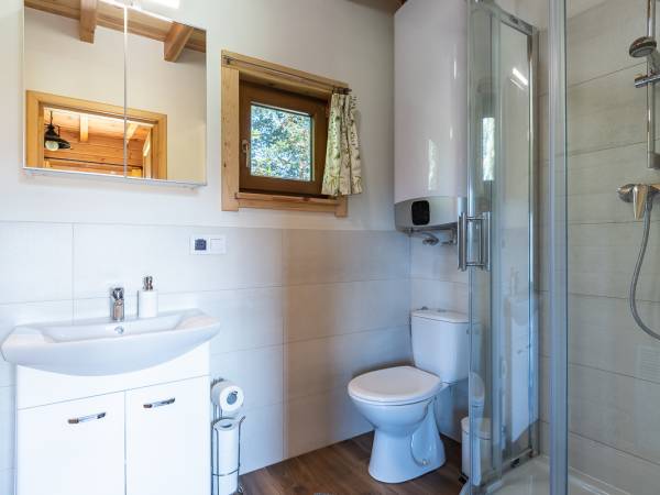 Domki drewniane z baliami - jacuzzi, całoroczne