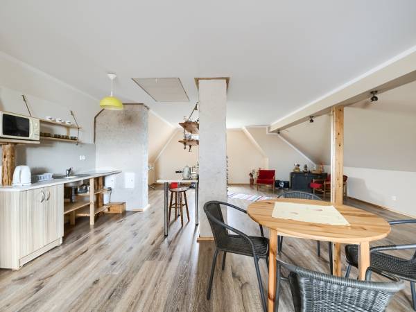 Kuchnia i jadalnia w domu rodzinnym