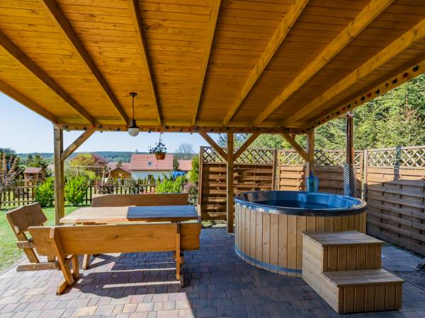 Domki drewniane z baliami - jacuzzi, całoroczne