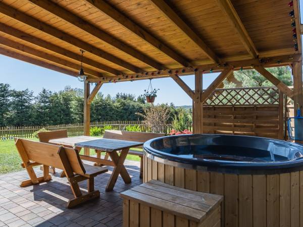 Domki drewniane z baliami - jacuzzi, całoroczne