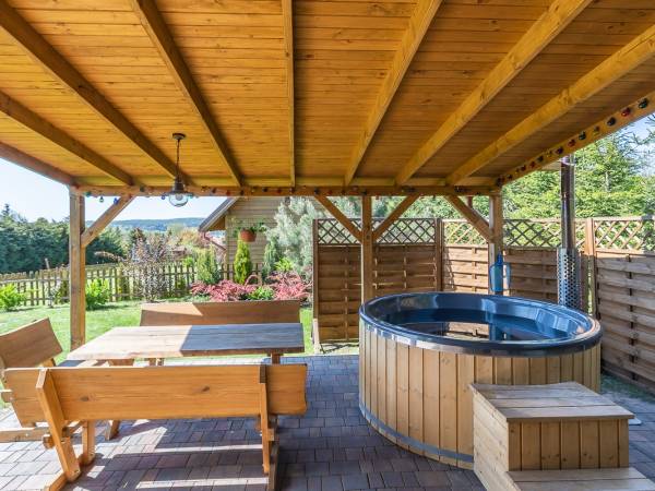 Domki drewniane z baliami - jacuzzi, całoroczne