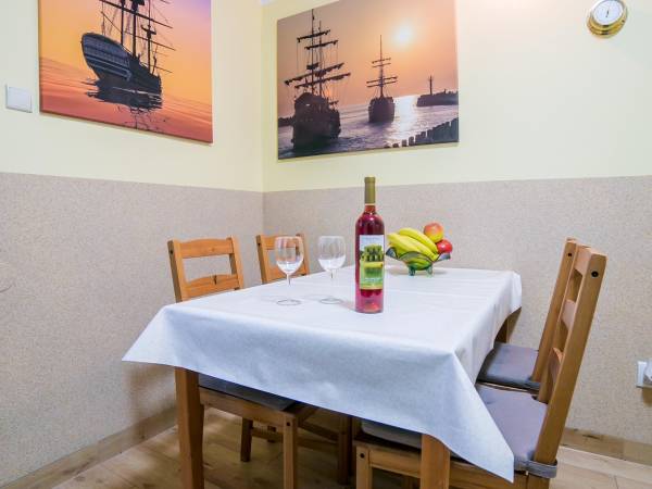 Barakuda Chałupy Domek letniskowy i Apartamenty