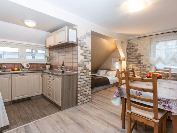 Barakuda Chałupy Domek letniskowy i Apartamenty