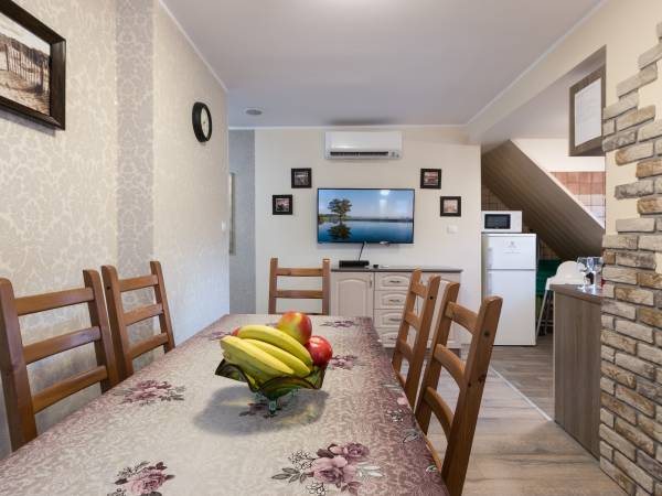 Barakuda Chałupy Domek letniskowy i Apartamenty