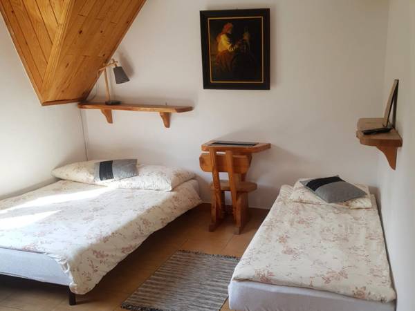 Pokoje Gościnne i Komfortowy Domek Siedlisko Moczarne