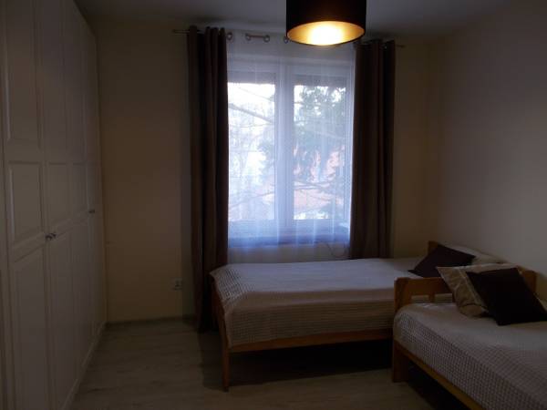 Apartament 6/7os. pokój na 1 piętrze.