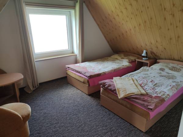 (d3) pokój 2 pięto dla 2 osób