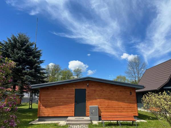 POD SKAMIENIAŁYM MIASTEM 