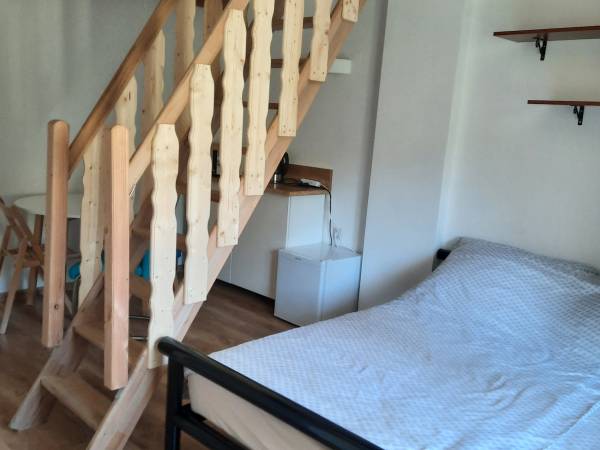 Pokój dwuosobowy+antresola. 