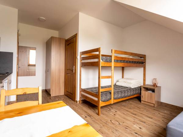 Pokój czteroosobowy piętro