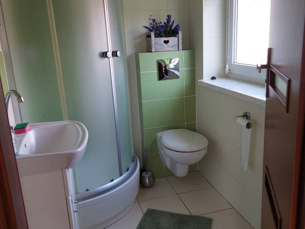 łazienką w pokoju 3 os