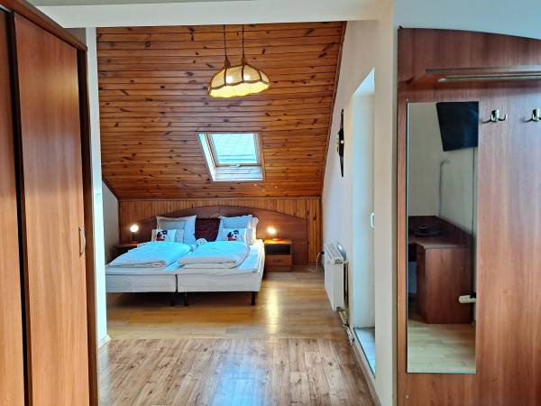 sypialnia 3-osobowa z tarasem