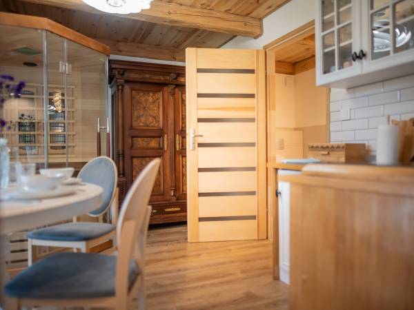 Dom sześcioosobowy (kuchnia z jadalnią))