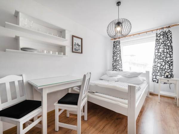 Pokój 4os (dwupokojowy)