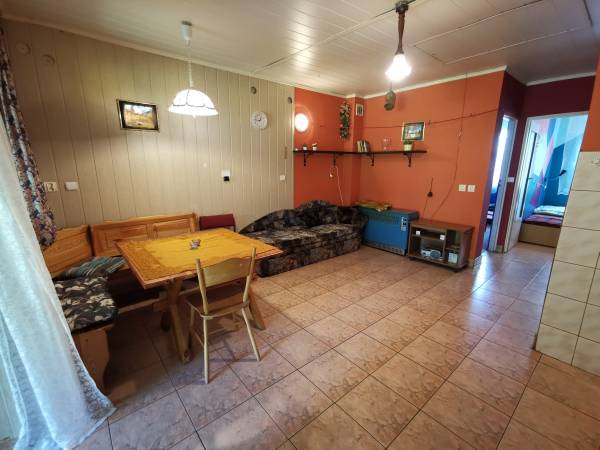 Apartament 1