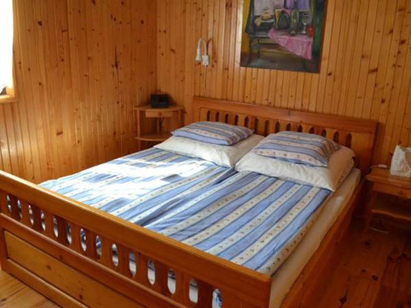 Domek lewy - sypialnia