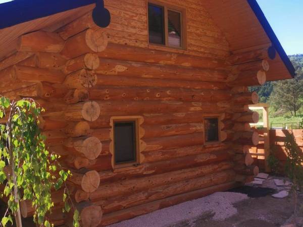 BRATNIA BYSTRE - Domy z bala z jacuzzi i sauna