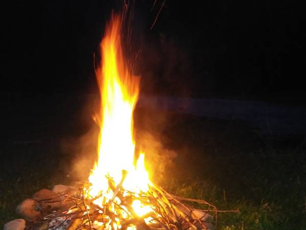 wieczorna watra