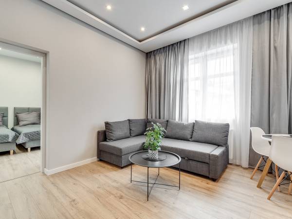 Apartament 28