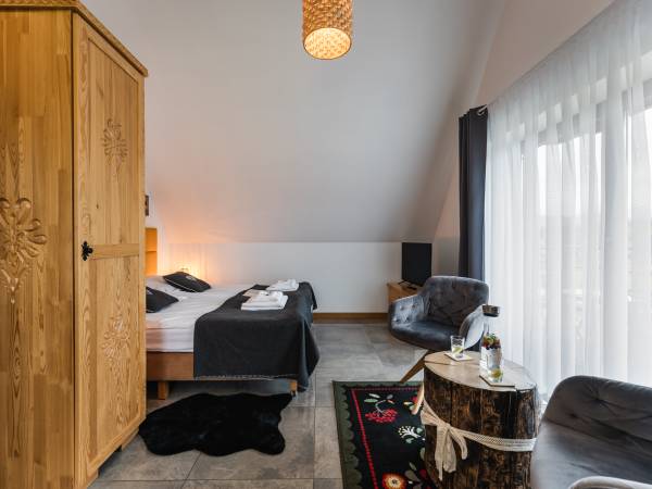 Studio typu superior z balkonem i widokiem na góry