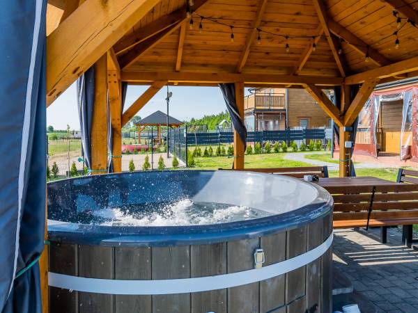 Domki WESTERN HOUSE Giżycko Fuleda Sauna Jacuzzi Kominek