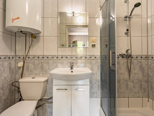 lazienka domlku 8 osobowego