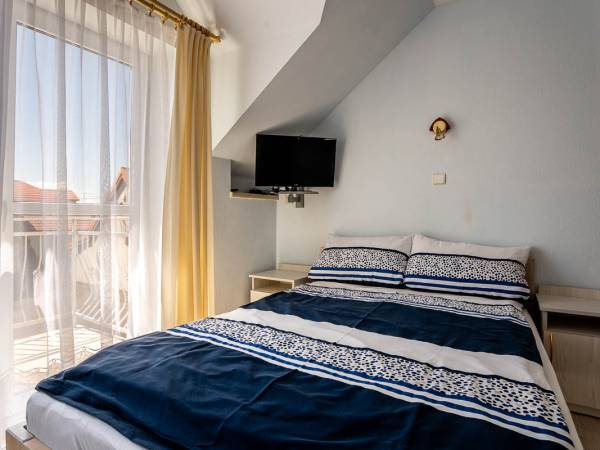Apartamenty i pokoje Ara
