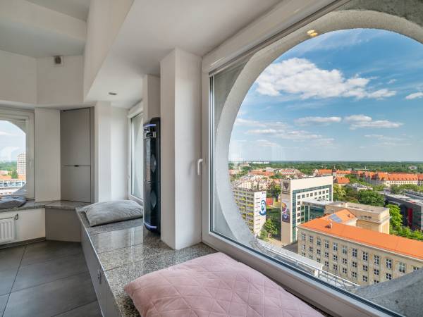 Penthause 110 mkw na dachu Wrocławia