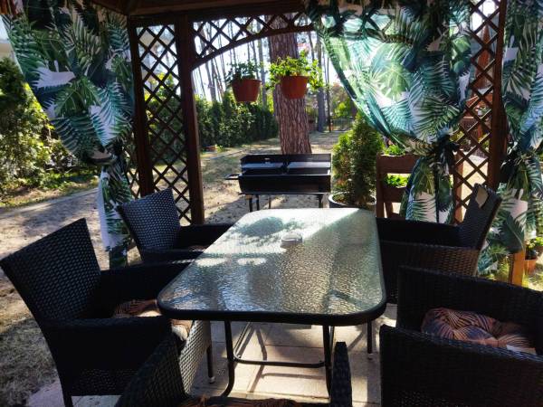 Altanka przy domku bliźniaczym nr 4