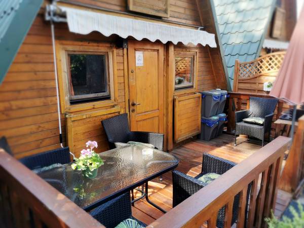 Taras przy domku wolnostojącym